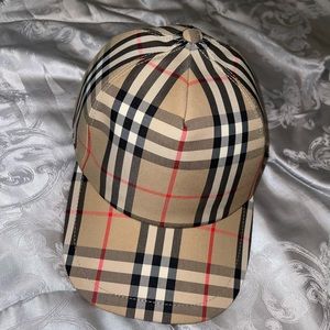 Burberry Check Logo Baseball Cap (unisex)
